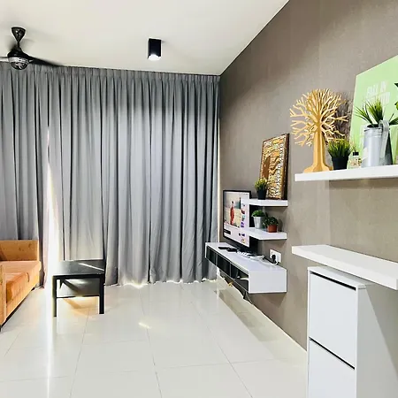 Spritz Empire Regalia Suites & Residence Kuala Lumpur Exterior photo