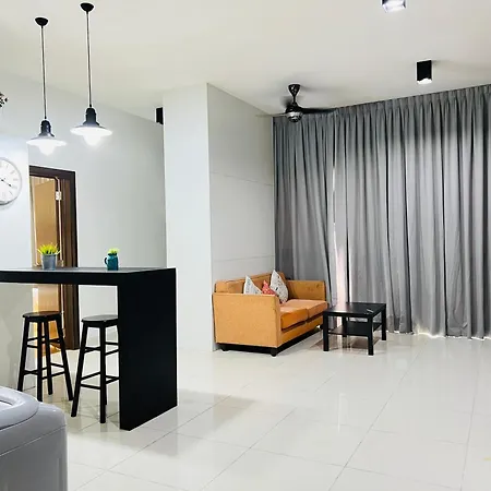 Spritz Empire Regalia Suites & Residence Kuala Lumpur Exterior photo