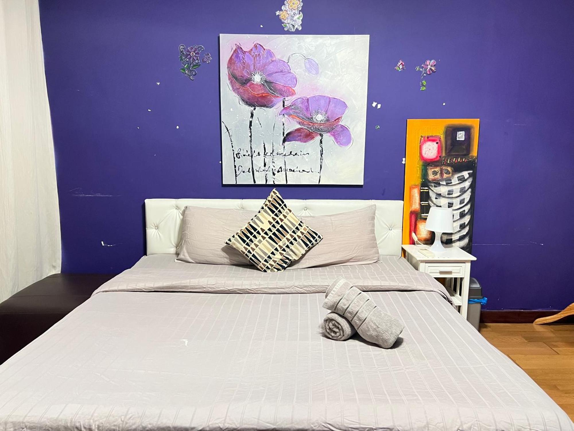 Spritz Empire Regalia & Apartment