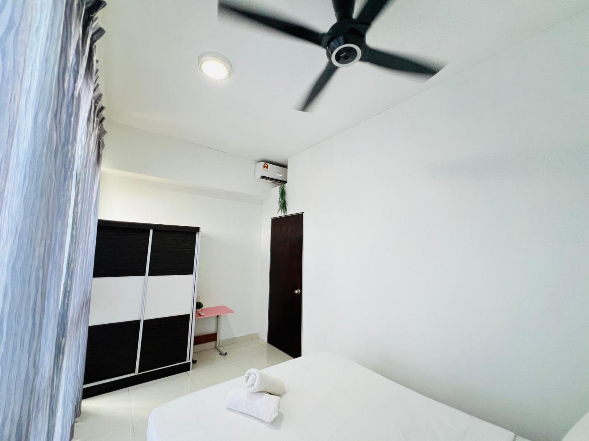 Spritz Empire Regalia & Apartment