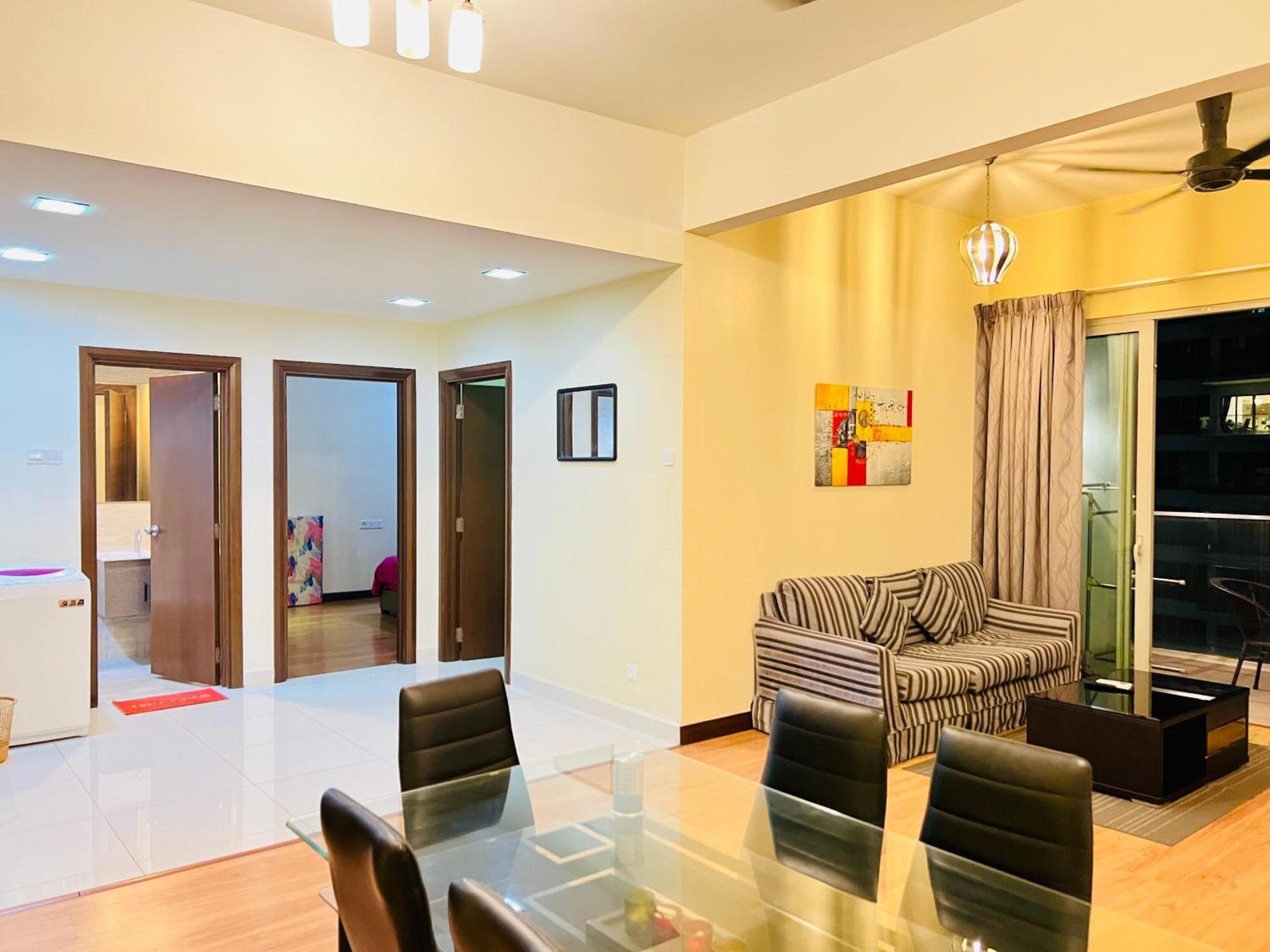 Spritz Empire Regalia & Apartment